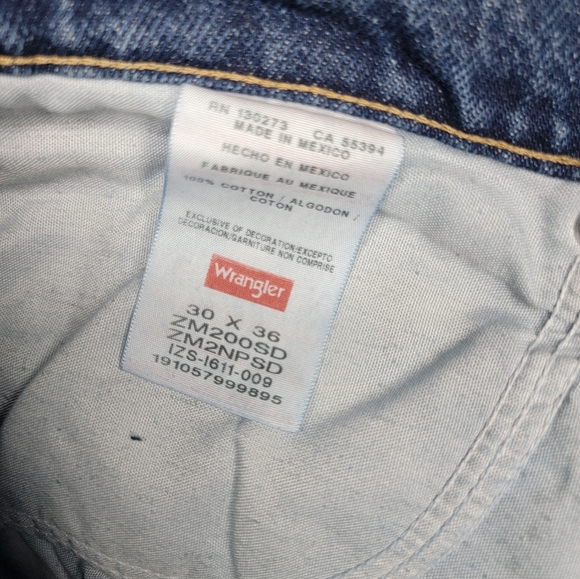 Wrangler Authentic Men's Blue Jeans Denim Size 30x36 Straight Leg (1) - Picture 6 of 6